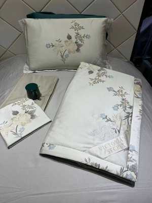 Постельное белье сатин де люкс с одеялом Victoria Secret Карина