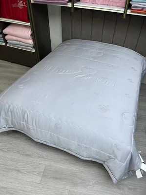 Одеяло с шелковым наполнителем из ткани  Тенсель - Серое 1.5 спальное